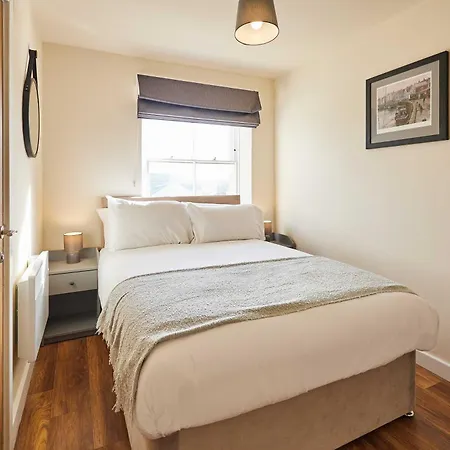 Host & - Benedictine Suite, Flat 9 شقة ويتبي