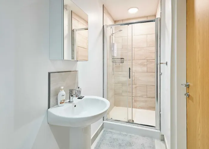 Host & - Benedictine Suite, Flat 9 * Whitby